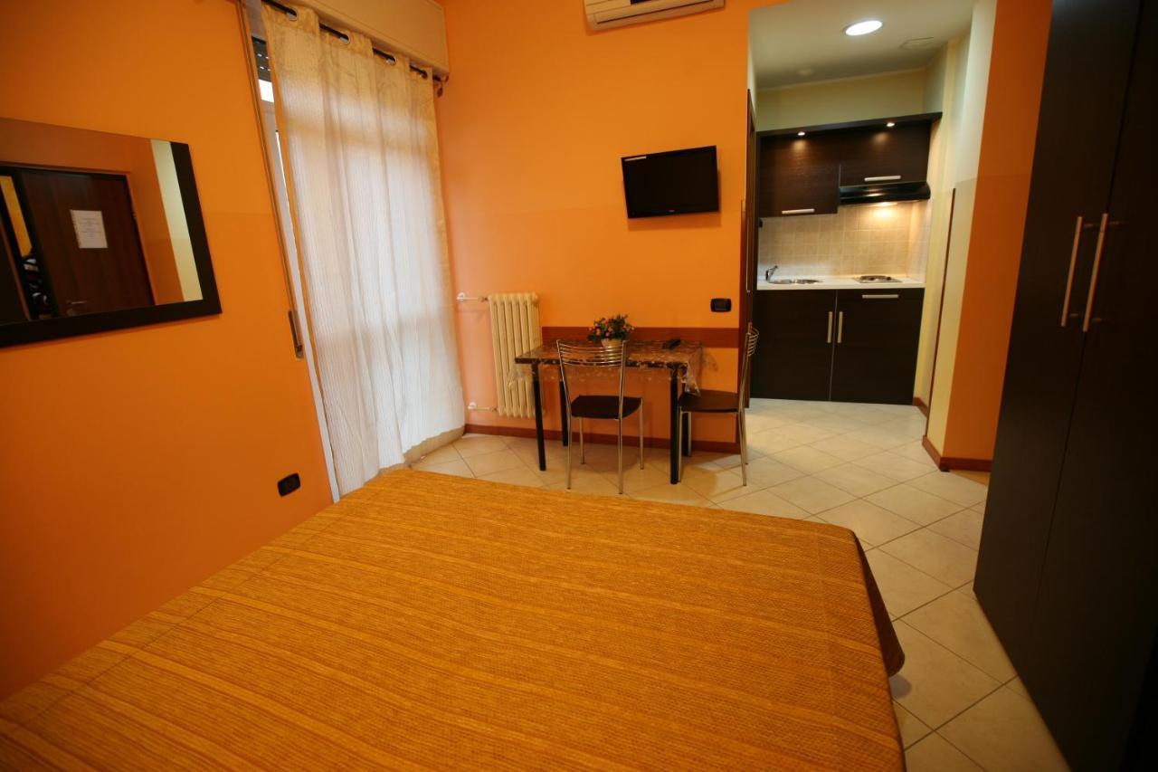 Amati Policlinic Monza Apartment Bagian luar foto