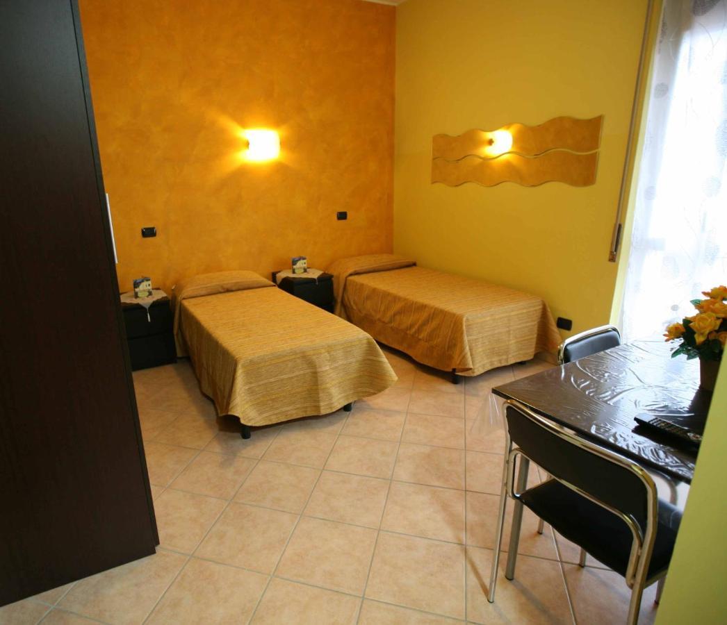 Amati Policlinic Monza Apartment Bagian luar foto